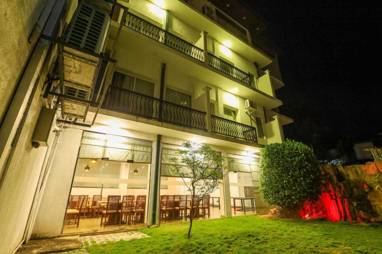 Hotel Ganthera Kandy Exterior foto